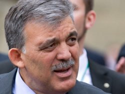 Abdullah Gül 4 kanunu onayladı