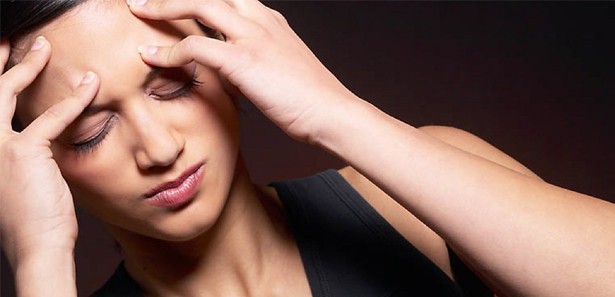 Aşırı baş ağrısı hastalık belirtisi olabilir