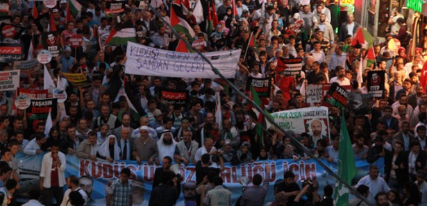 İHH ve MAZLUMDER’den Mursi’ye destek