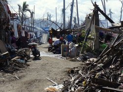 Filipinler hayatta kalmaya çalışıyor