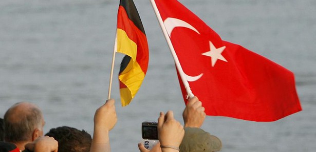 Alman vatandaşlığına geçenler arasında Türkler birinci